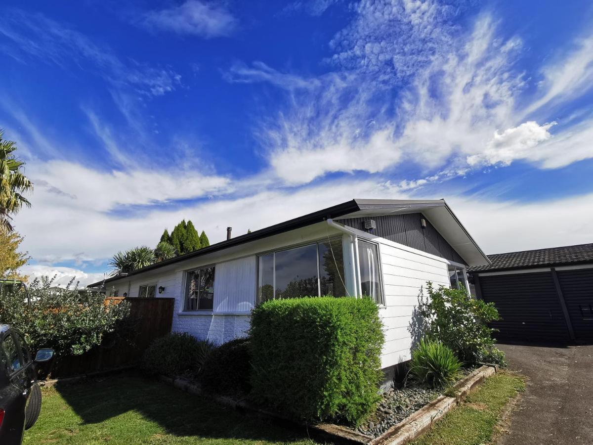 New Painted 5 Bdms Specious House Close To The Base 汉密尔顿 外观 照片